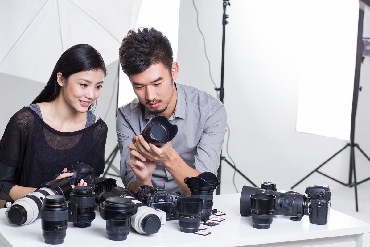 佳能5d4用户集体破防?2026年换门r5,究竟是升级还是情感背叛?